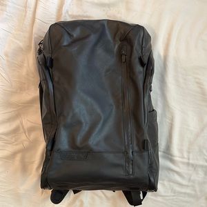 WANDRD Duo Daypack - Everyday Camera Bag